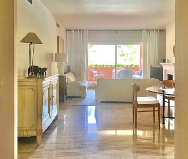 Ground Floor Apartment · Marbella - Photo 2