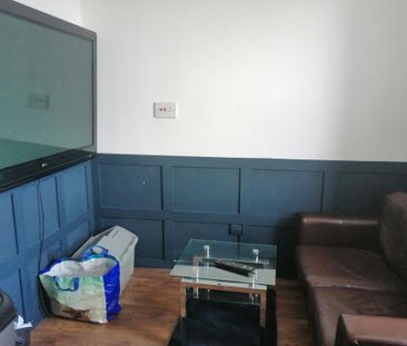 3 bedroom flat to rent - Photo 1