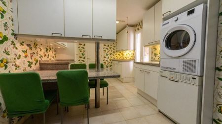 Luxury Villa for rent in The Golden Mile, Spain - Photo 4