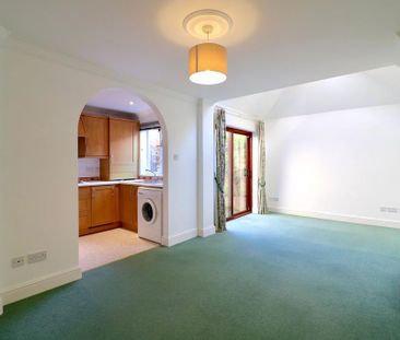 3 bedroom terraced house to rent - Photo 2