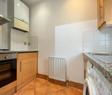 1 bedroom semi-detached house to rent - Photo 1