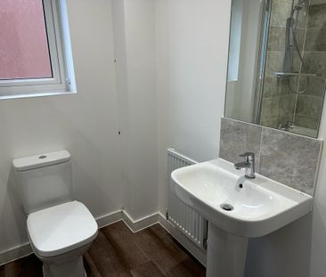 3 bedroom terraced house to rent - Photo 6