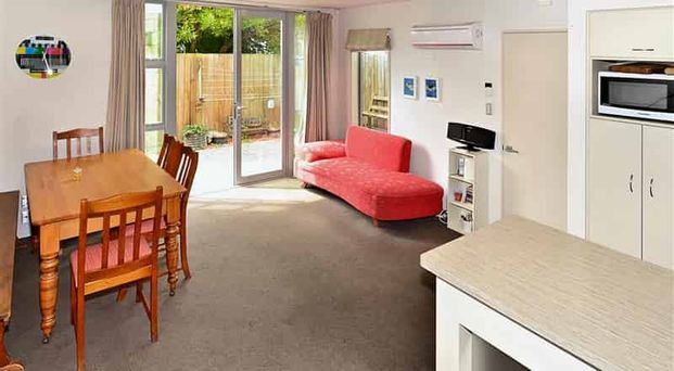 Prime Location - Photo 1