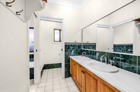 The Size Will Surprise! - Photo 5