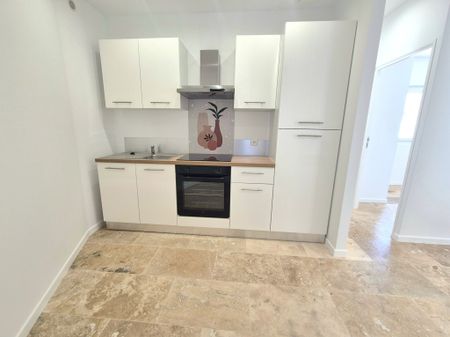 Location Appartement 2 pièces 33m² MARSEILLE 9ème - Photo 5