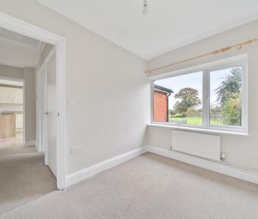 3 bedroom bungalow to rent - Photo 2