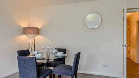 Fulham Road, South Kensington, London, SW3 - Photo 3