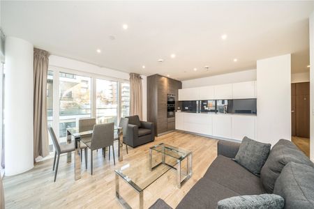 Pegler Square, Kidbrooke Village, London, SE3 9GW - Photo 2