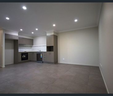 Suburban Bliss: 2-Bedroom Rental by Logan Hospital with All Ameniti... - Photo 6