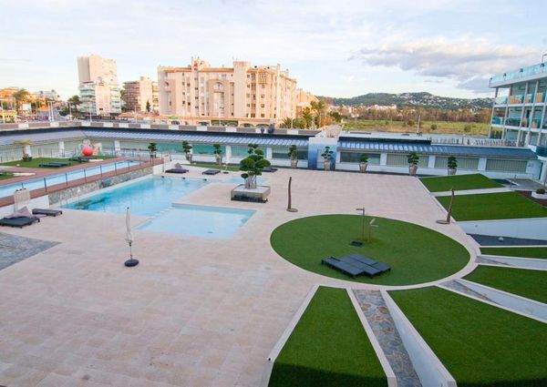 Apartment for rent on the beachfront of Arenal in Javea.