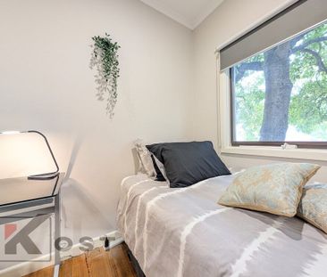 Blackburn South - Photo 5