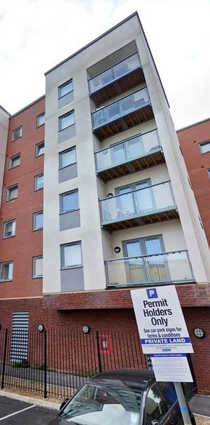 2 bedroom flat to rent - Photo 1