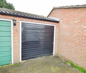 Rixon Close, George Green, Slough,SL3 - Photo 3