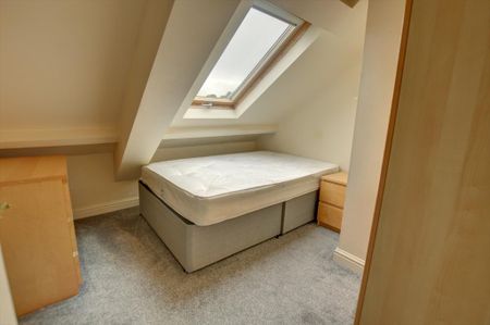 4 bedroom maisonette to rent - Photo 5