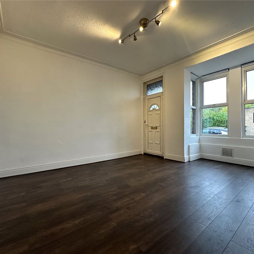 262, Low Lane, Horsforth, Leeds, LS18 5DN - Photo 1