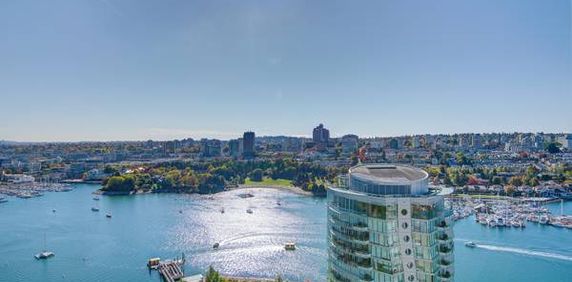 Yaletown Super View 3 Beds with Aircon - Photo 2