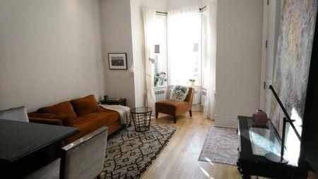 For Lease - 21 Lansdowne Avenue Unit# 1, Toronto, Ontario - Photo 2