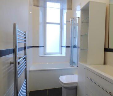 3 bedroom flat to rent - Photo 5