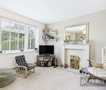 Pensclose, Witney, Oxfordshire, OX28 - Photo 5