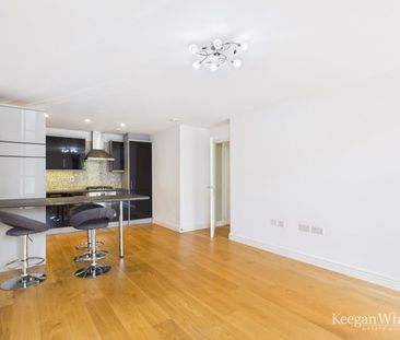 Grange Drive, High Wycombe - Photo 4