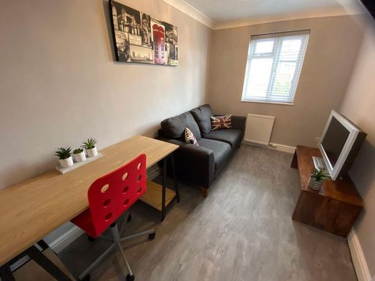 4 bedroom house to rent - Photo 1