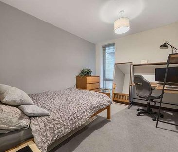 Riverside View, Berkeley Avenue, Reading, RG1 - Photo 3