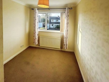 3 bedroom semi-detached house to rent - Photo 4