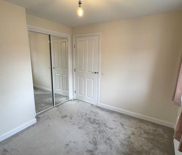 4 bedroom detached house to rent - Photo 4