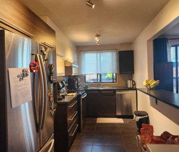 Grand 5 ½ à louer, – Cession de bail, DISPONIBLE LE 1er NOVEMBRE 20... - Photo 1