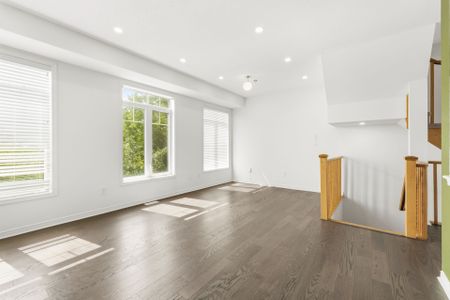 For Lease - 8 Coxhead Lane, Ajax, Ontario - Photo 2