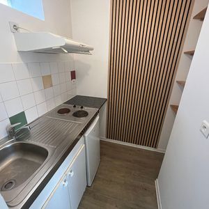 Location Appartement 2 pièces 27m² - Photo 2