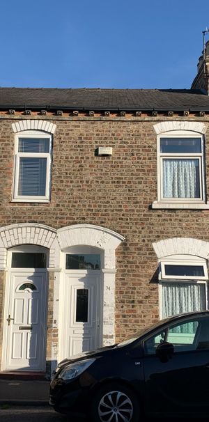 2 bedroom terraced house to rent - Photo 1