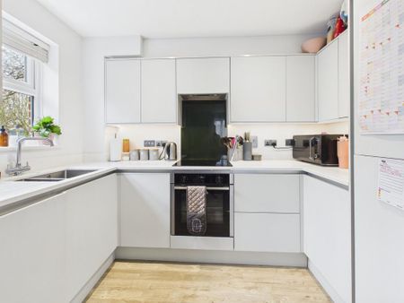 2 bedroom apartment to rent - Photo 3