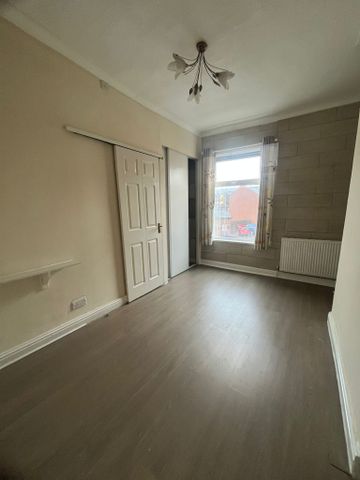 Eton Hill Road, Radcliffe - Photo 3