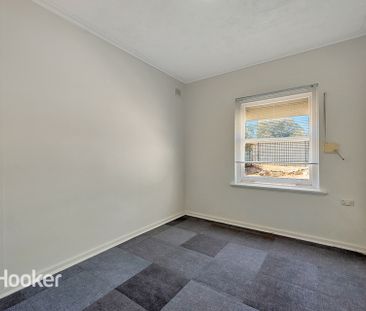 Three Bedroom Home - Photo 2