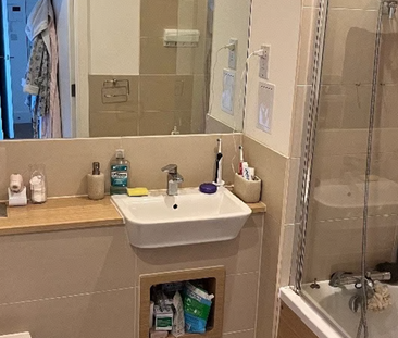 Wild Rose House, Firwood Lane, Romford RM3 - Photo 6