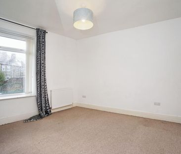 3 bedroom House To Let - Photo 5