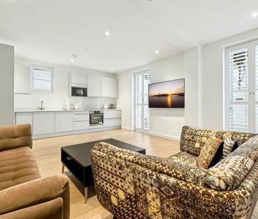 6 bedroom detached house to rent - Photo 5