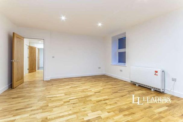 High Street, Sevenoaks, Kent, TN13 - Photo 1
