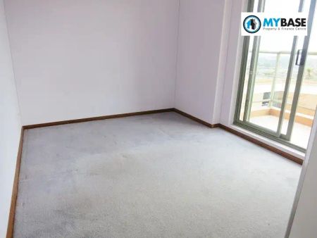 “MODERN 3 BEDROOM APARTMENT - CLOSE TO STATION - CITY VIEWS AND WATER VIEWS” - Photo 5