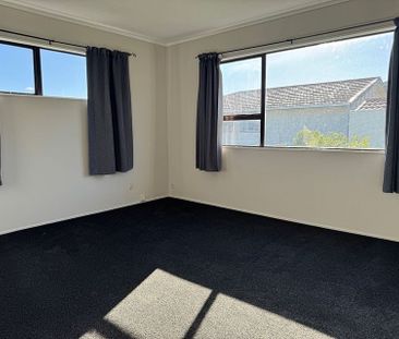 3BR Townhouse in Newlands, Newly Renovated! - Photo 2