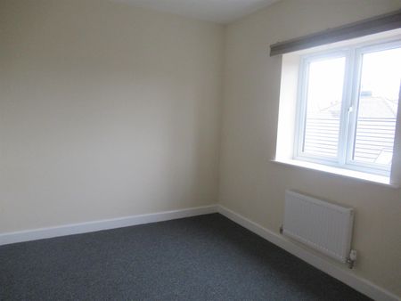 3 Bed House - Photo 3