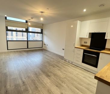 Edinburgh House - Photo 1