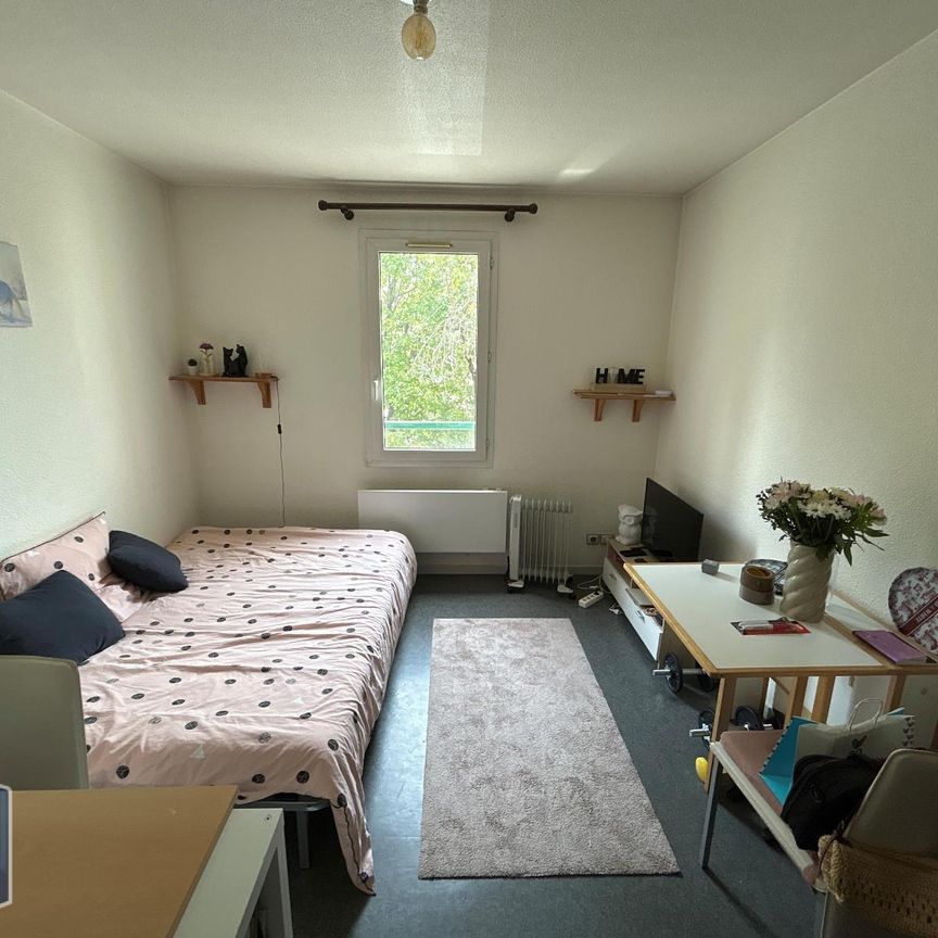 Location Appartement 1 pièce 19m² CLERMONT FERRAND 63000 - Photo 1