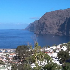 Magnificent apartment in ACANTILADOS LOS GIGANTES! - Photo 1