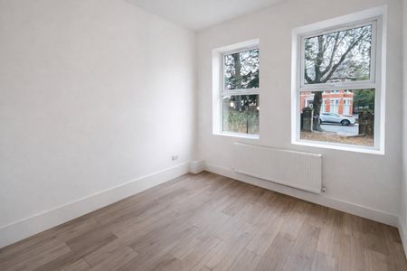 Studio Flat, Hamilton Road, W5 - Photo 4