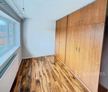 4 bedroom semi-detached house to rent - Photo 6
