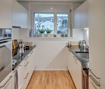 Moderne und helle 3.5-Zimmer-Wohnung in Neuhausen! - Foto 1