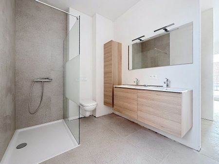 Penthouse met groot terras, 3 slaapkamers en 2 badkamers - Foto 2