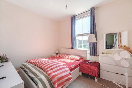 31 Ashley Road, Epsom, Surrey, KT18 5BD - Photo 3